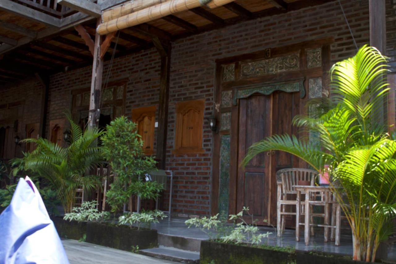 Tropical Canggu Hostel Exterior photo